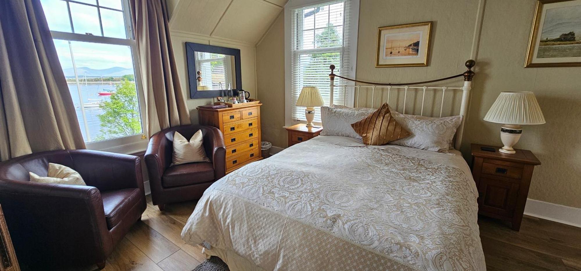Ards House 4*